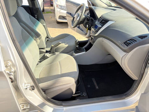 2014 Hyundai Accent GLS