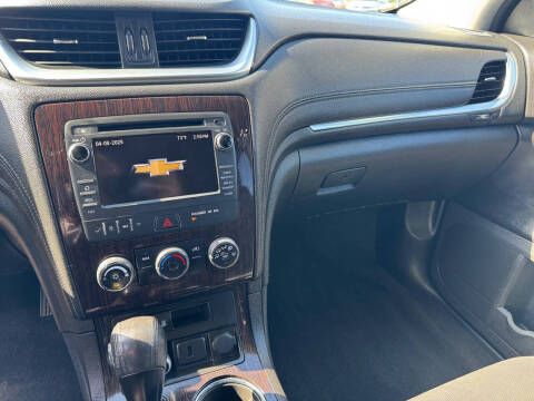 2017 Chevrolet Traverse LT