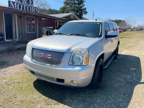 2011 GMC Yukon XL for sale at E&E Motors in Hattiesburg MS