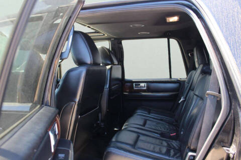 2016 Lincoln Navigator Select