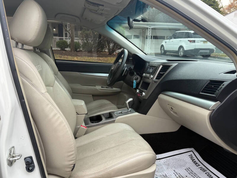 2014 Subaru Legacy 2.5i