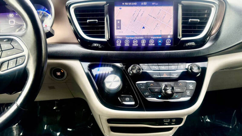2018 Chrysler Pacifica Touring L