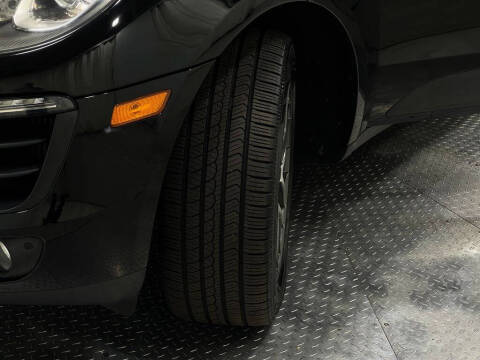 2017 Porsche Macan S