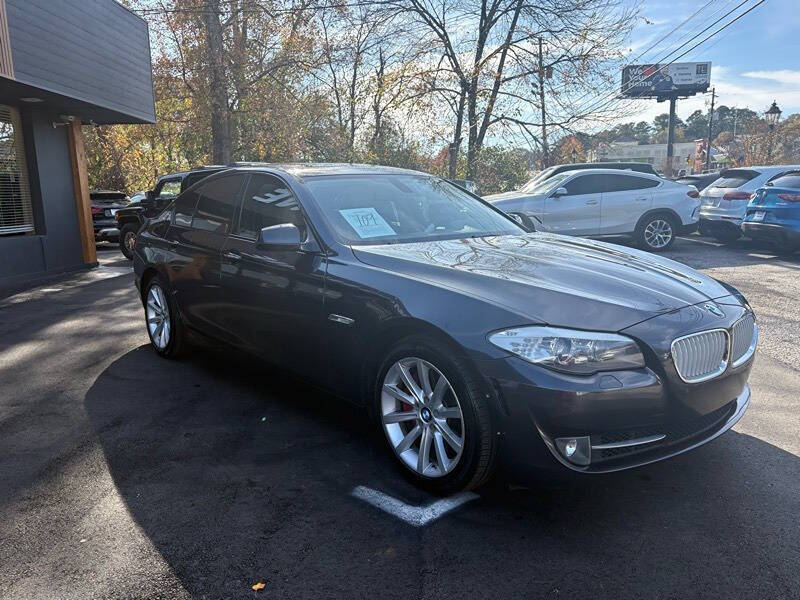 2011 BMW 5 Series 550i