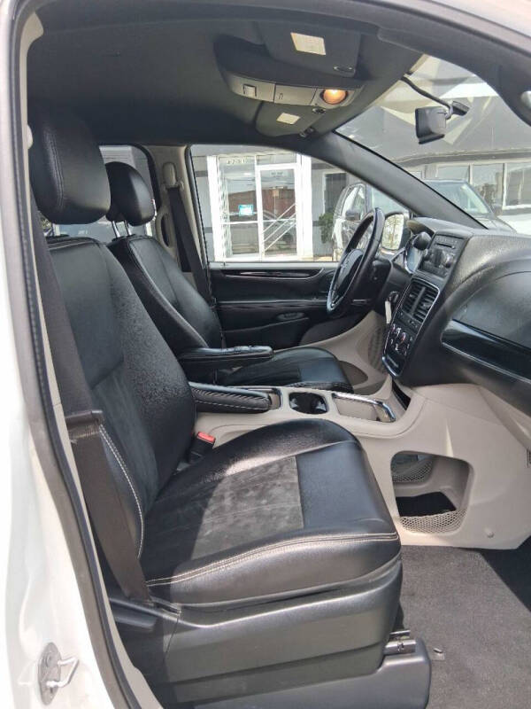 2017 Dodge Grand Caravan SXT