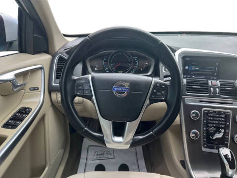 2015 Volvo XC60 T5 Drive-E Premier Plus