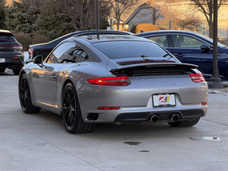 2017 Porsche 911 Carrera