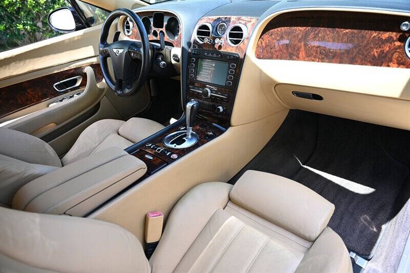 2007 Bentley Continental 21