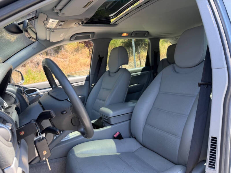 2004 Porsche Cayenne S