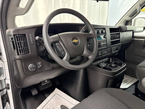 2024 Chevrolet Express 2500