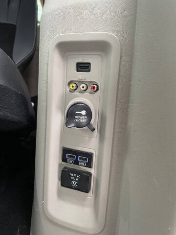 2016 Dodge Grand Caravan SXT Plus