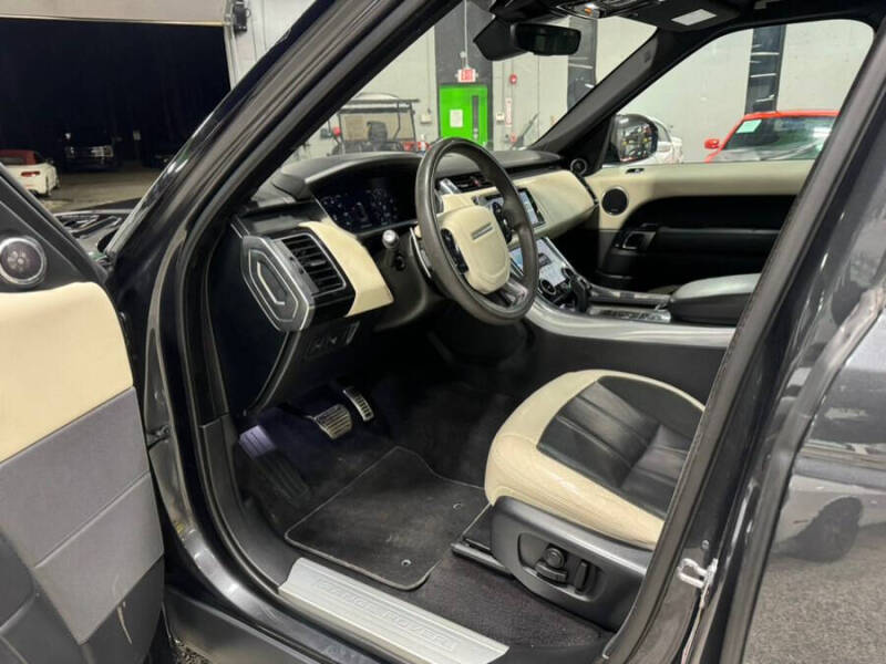 2020 Land Rover Range Rover Sport HST