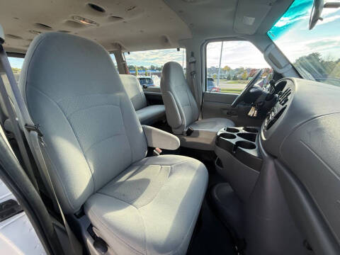 2007 Ford E-Series E-350 SD XLT