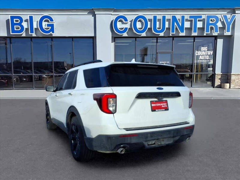 2022 Ford Explorer ST-Line