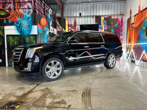 2019 Cadillac Escalade ESV Luxury