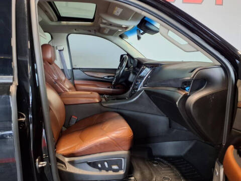 2016 Cadillac Escalade ESV Luxury Collection