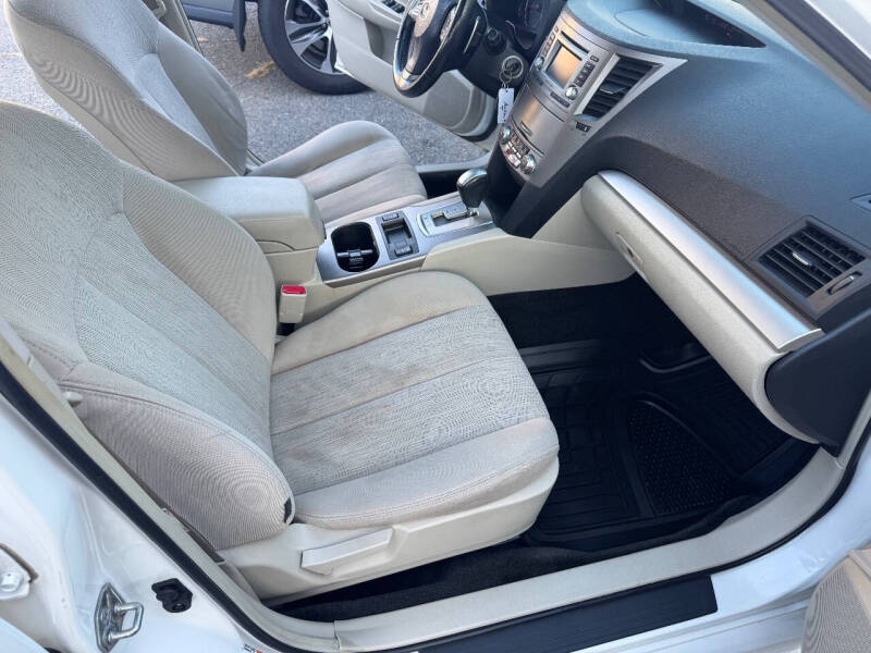 2013 Subaru Legacy 2.5i Premium