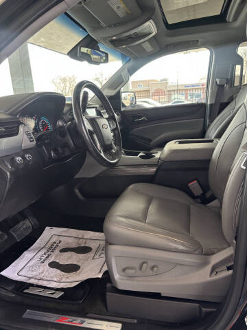 2017 Chevrolet Suburban LT