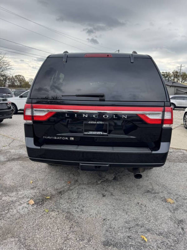 2017 Lincoln Navigator L Select