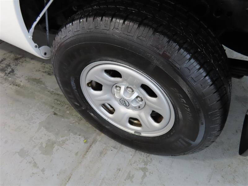 2023 Nissan Frontier S