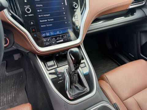 2022 Subaru Outback Touring XT