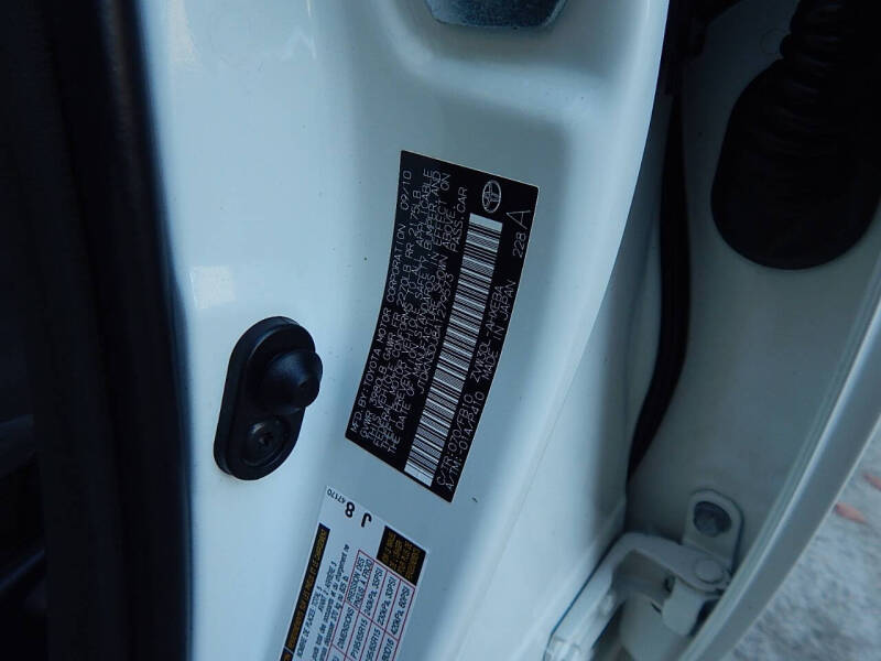 2010 Toyota Prius III