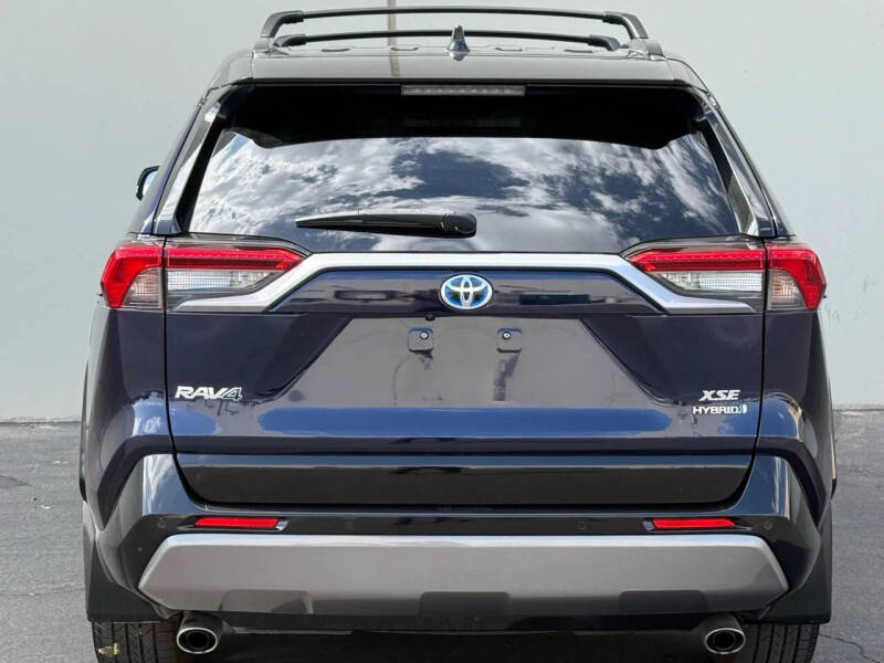 2021 Toyota RAV4 Hybrid XSE