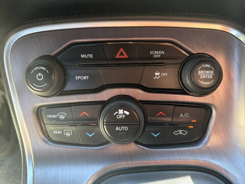 2018 Dodge Challenger SXT