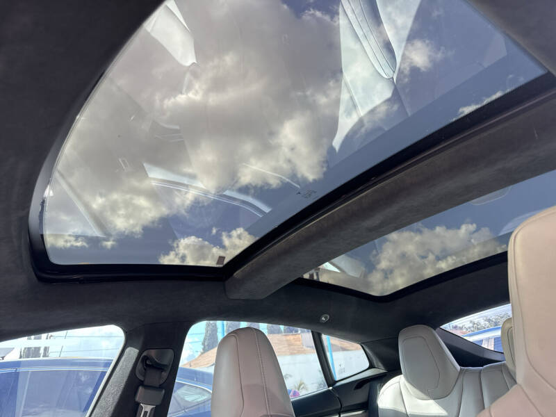 2015 Tesla Model S P90D