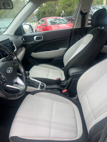 2021 Hyundai Venue SEL