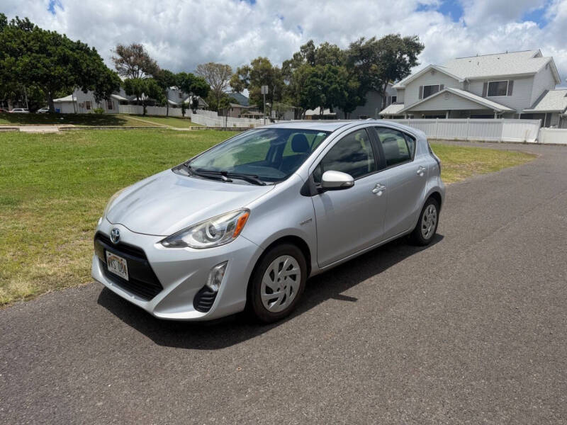 2016 Toyota Prius c Three