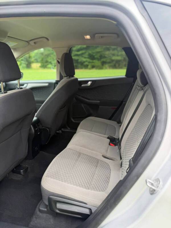 2020 Ford Escape SE