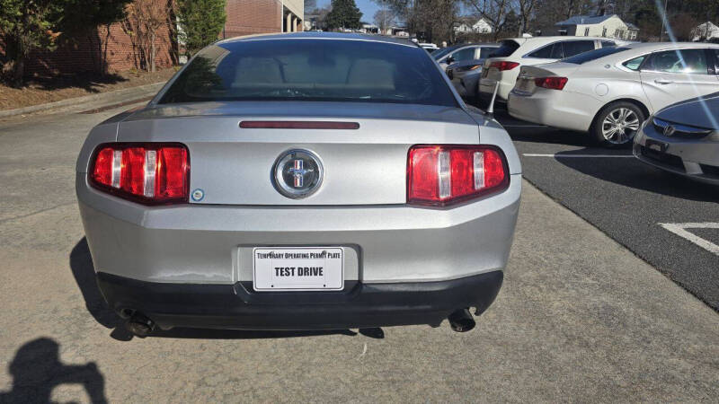 2012 Ford Mustang V6