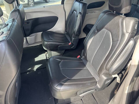 2021 Chrysler Voyager LXi