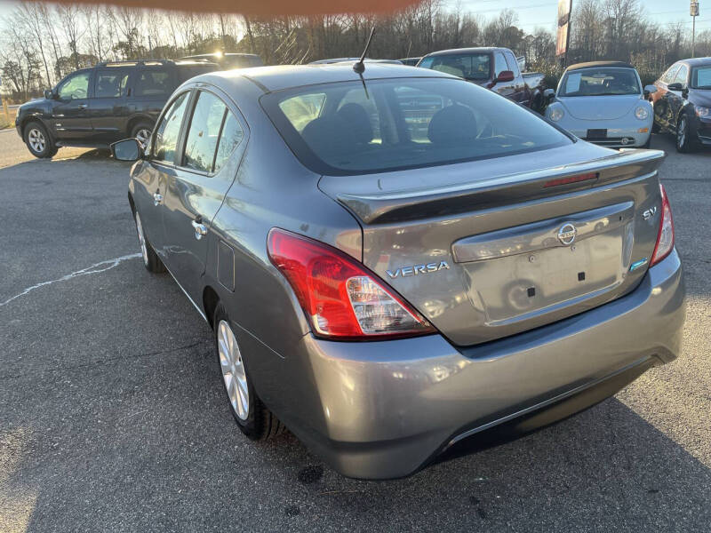 2016 Nissan Versa 1.6 SV