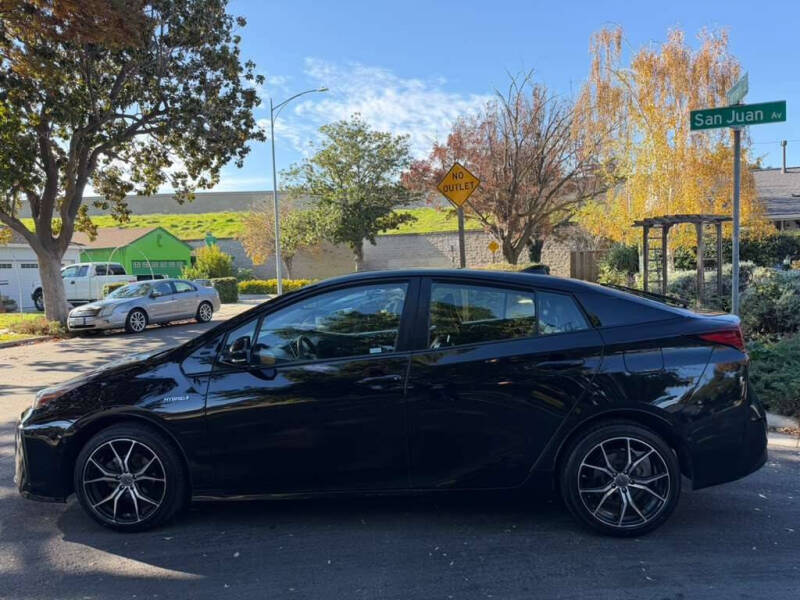 2019 Toyota Prius XLE