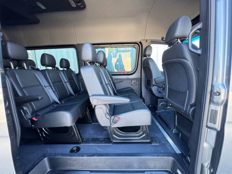 2024 Mercedes-Benz Sprinter 2500