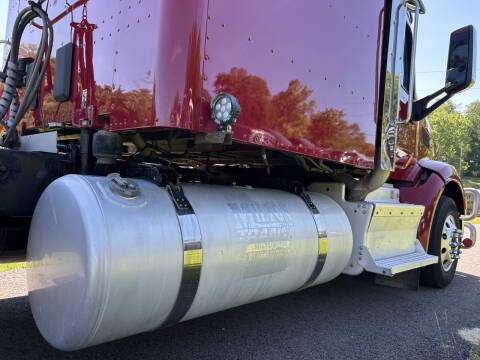2015 Peterbilt 579 Sleeper Tractor