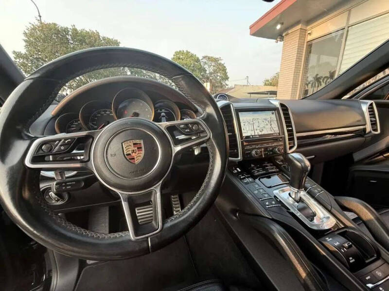 2016 Porsche Cayenne S