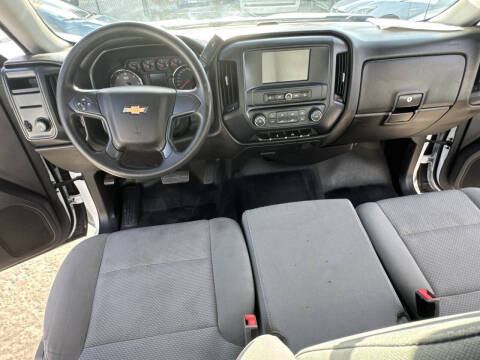 2017 Chevrolet Silverado 1500 Custom