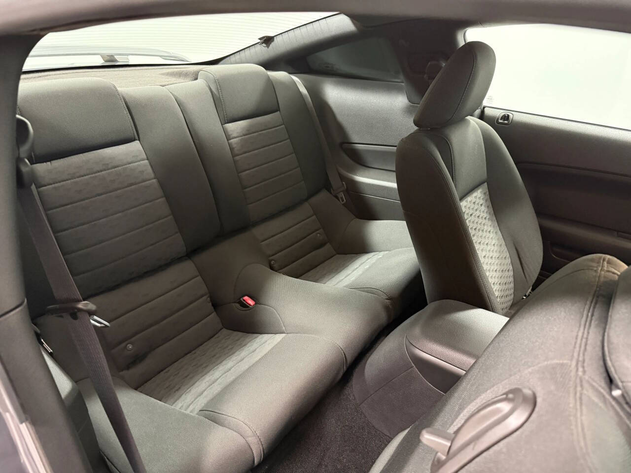 2007 Ford Mustang 43