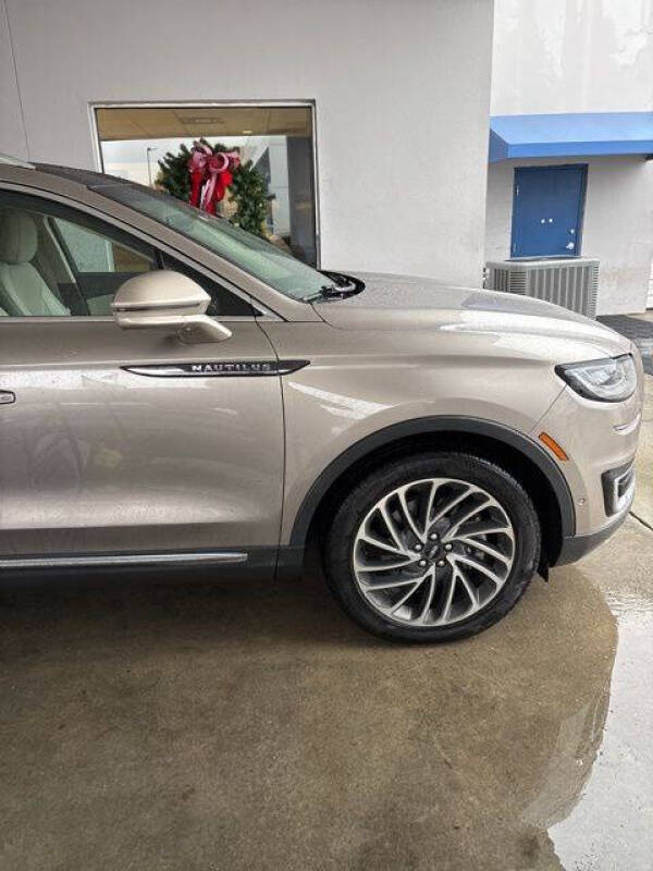 2020 Lincoln Nautilus Reserve