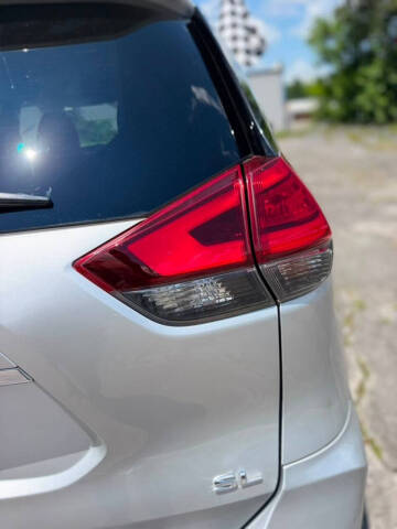 2017 Nissan Rogue SL
