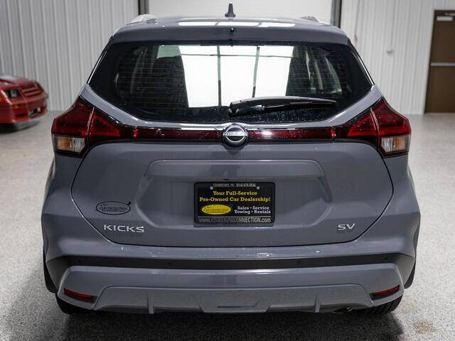 2023 Nissan Kicks SV