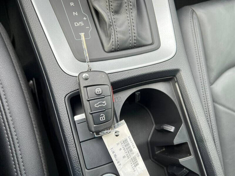 2023 Audi Q3 quattro S line Premium 45 TFSI