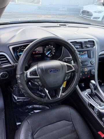 2013 Ford Fusion SE