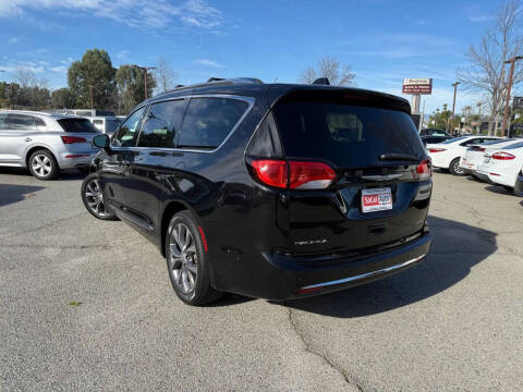 2017 Chrysler Pacifica Limited