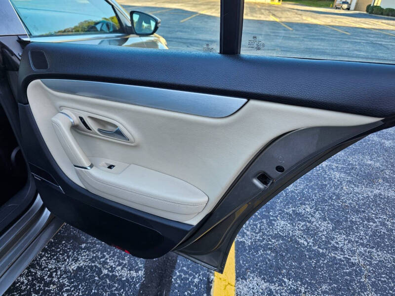 2009 Volkswagen CC VR6 4Motion