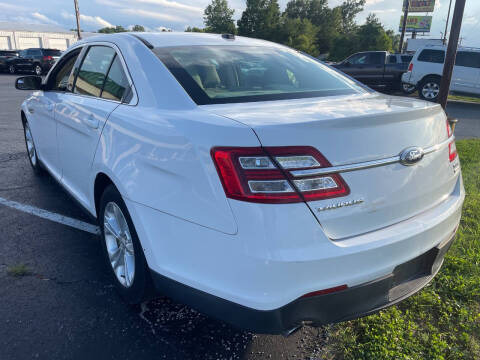 2014 Ford Taurus SEL