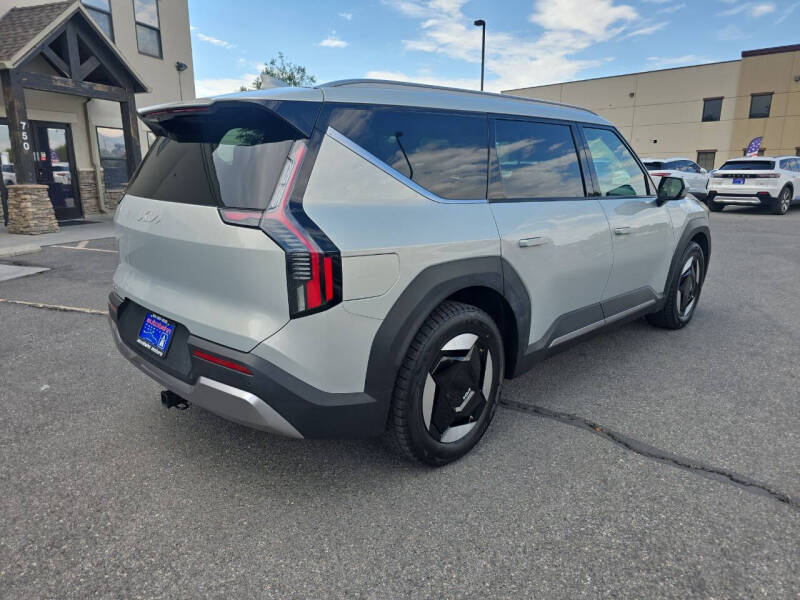 2024 Kia EV9 Wind